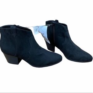 NEW Old Navy Size 9 Faux-Suede Western Ankle Boots Booties Classic Chic Southern